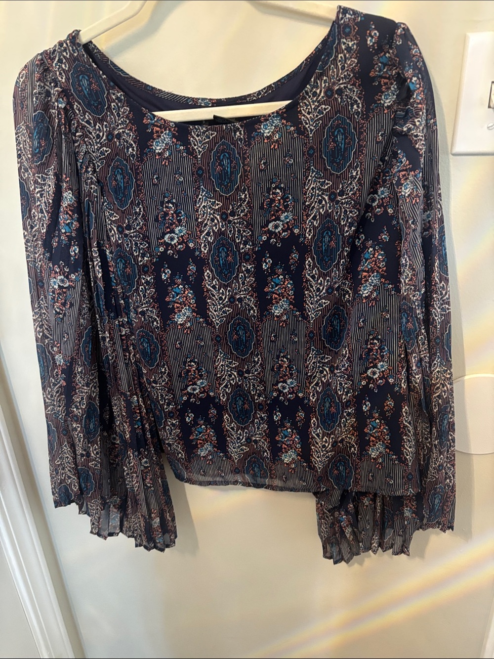 Fire Los Angeles Navy Floral Medallion Pleated Long-Sleeve Blouse